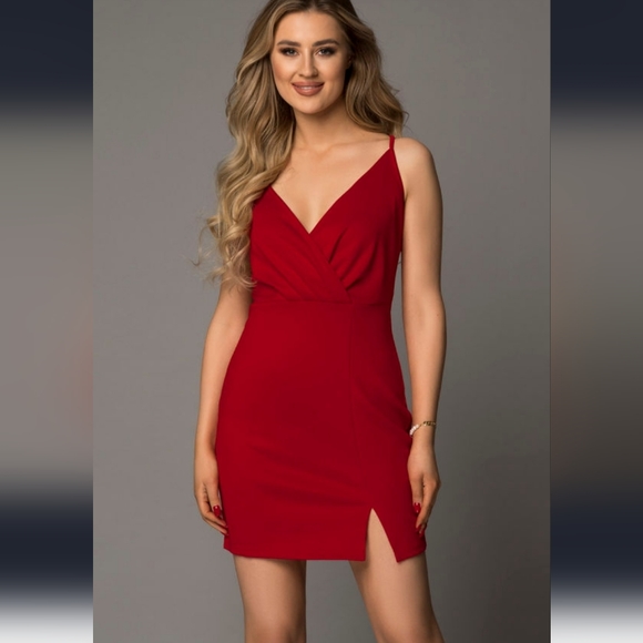 Red Criss Cross Split Bodycon - Picture 6 of 7